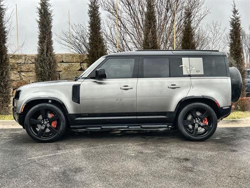 2024 Land Rover Defender P400 X