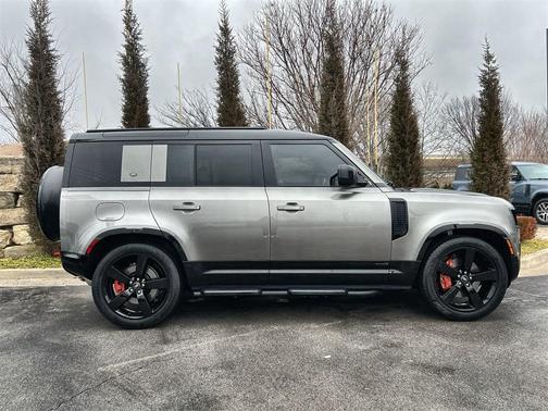 2024 Land Rover Defender P400 X