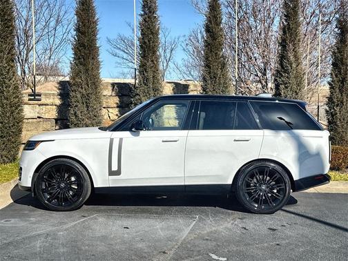 2023 Land Rover Range Rover P400 SE