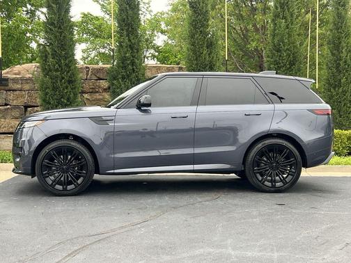 Varesine Blue 2026 Land Rover Range Rover Sport P400 Dynamic SE