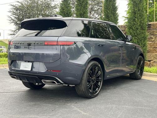 Varesine Blue 2026 Land Rover Range Rover Sport P400 Dynamic SE