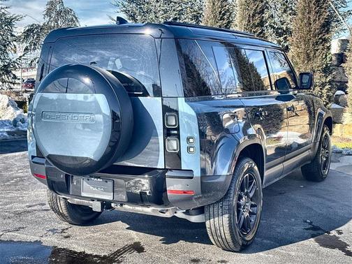 2026 Land Rover Defender 110 S