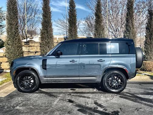 2026 Land Rover Defender 110 S