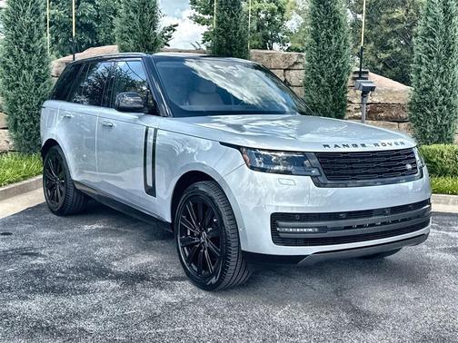 2025 Land Rover Range Rover P400 SE