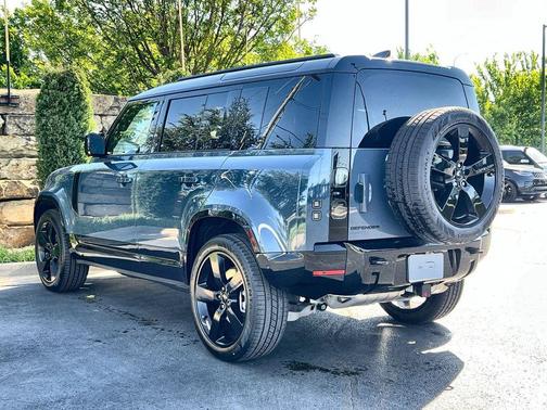 Tasman Blue 2026 Land Rover Defender P400 X-Dynamic SE