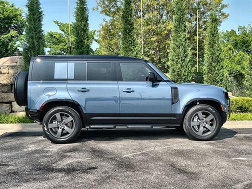 2025 Land Rover Defender P400 X-Dynamic SE