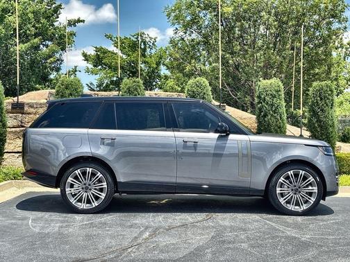 Eiger Grey 2026 Land Rover Range Rover P400 SE 7 Seat
