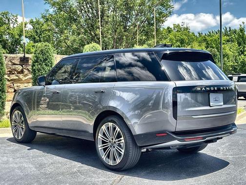 Eiger Grey 2026 Land Rover Range Rover P400 SE 7 Seat