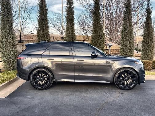 2026 Land Rover Range Rover Sport 5.0 Supercharged Dynamic