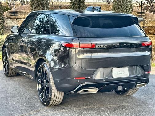 2026 Land Rover Range Rover Sport 5.0 Supercharged Dynamic