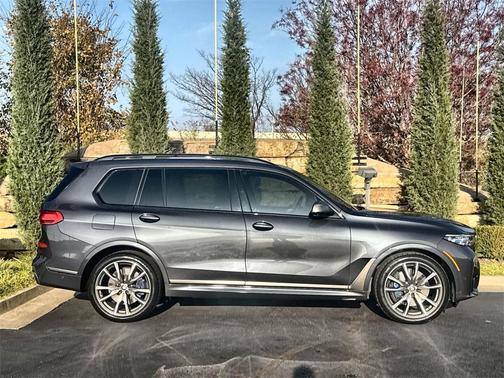 2020 BMW X7 M50i
