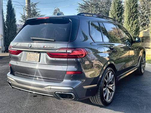2020 BMW X7 M50i