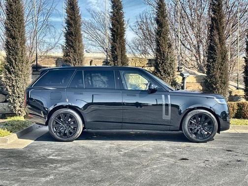2026 Land Rover Range Rover P530 SE 7 Seat