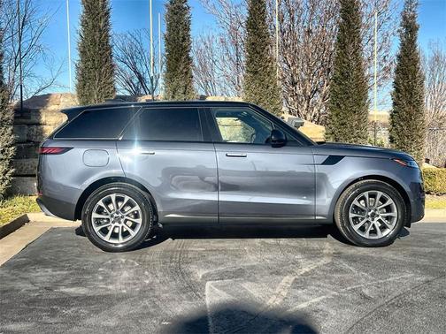 2026 Land Rover Range Rover Sport SE