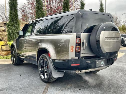 2024 Land Rover Defender P400 X