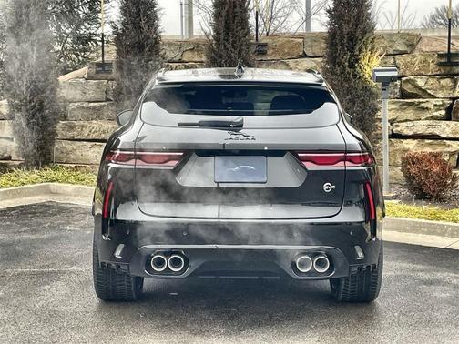 2025 Jaguar F-PACE SVR 575 Edition