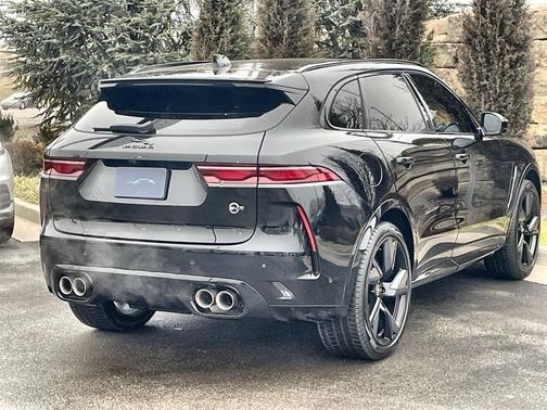 2025 Jaguar F-PACE SVR 575 Edition