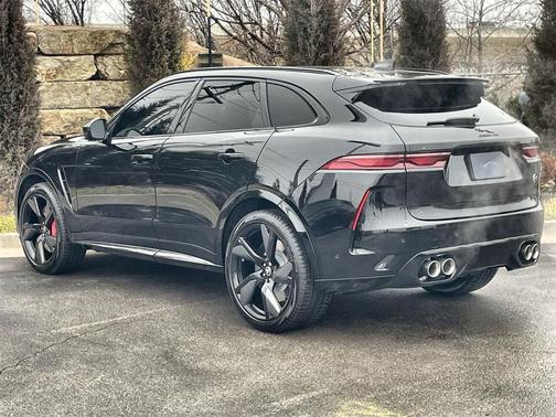 2025 Jaguar F-PACE SVR 575 Edition