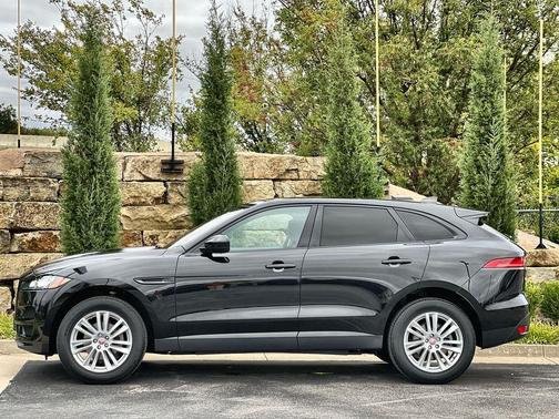 2020 Jaguar F-PACE 25t Prestige