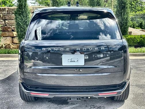 2025 Land Rover Range Rover P530 SE