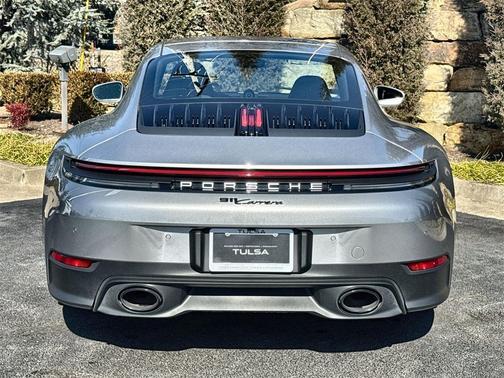 2025 Porsche 911 Carrera