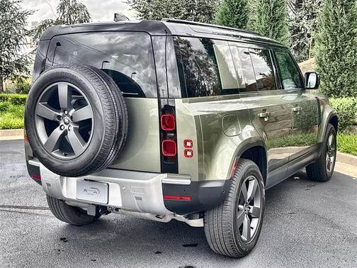 2025 Land Rover Defender P300