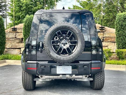 Santorini Black 2026 Land Rover Defender P300 S