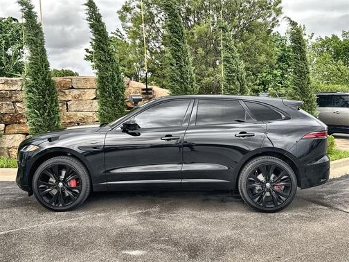 2026 Jaguar F-PACE P400 R-Dynamic S