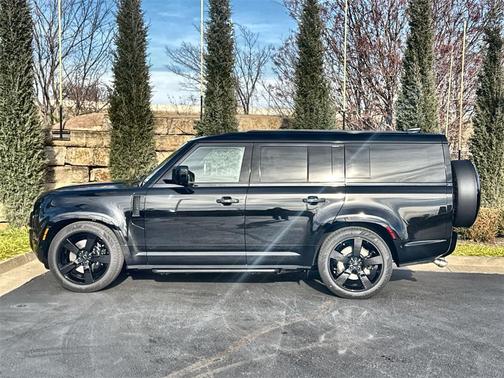 2026 Land Rover Defender 