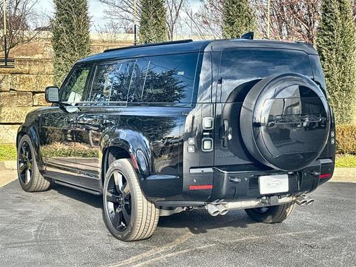 2026 Land Rover Defender 