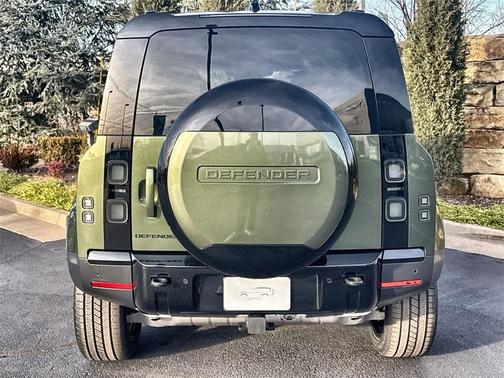 2026 Land Rover Defender 110 S