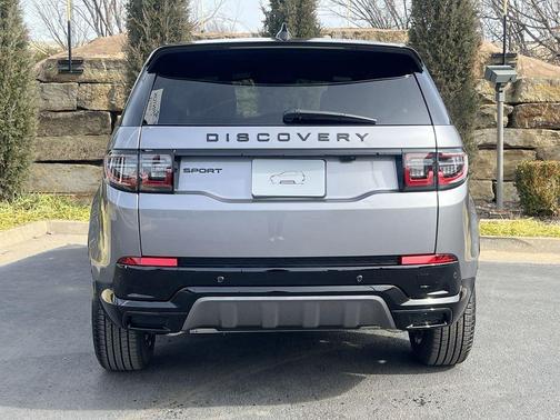 2026 Land Rover Discovery Sport LANDMARK