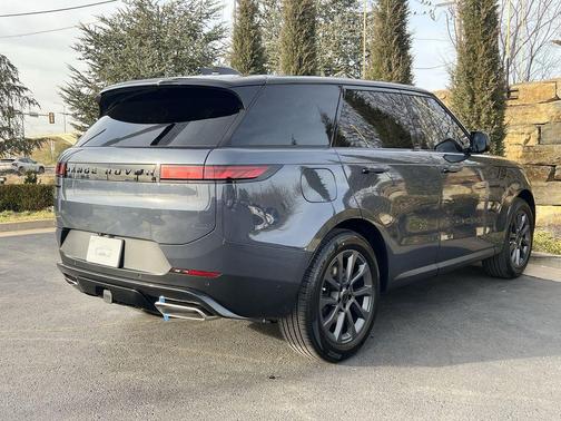 Varesine Blue 2026 Land Rover Range Rover Sport SE