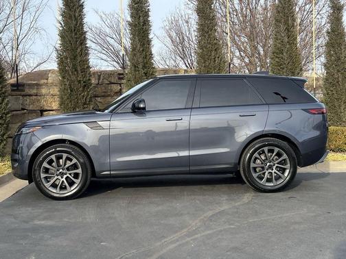 Varesine Blue 2026 Land Rover Range Rover Sport SE