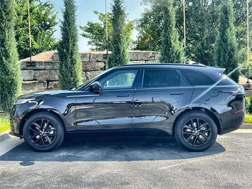 2025 Land Rover Range Rover Velar P250 Dynamic SE