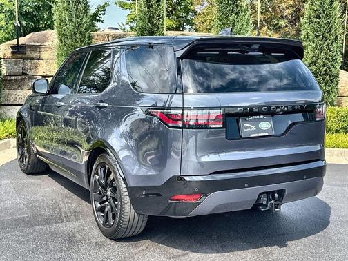 2025 Land Rover Discovery P360 Dynamic SE