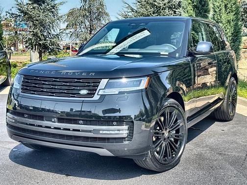 2025 Land Rover Range Rover P530 SE