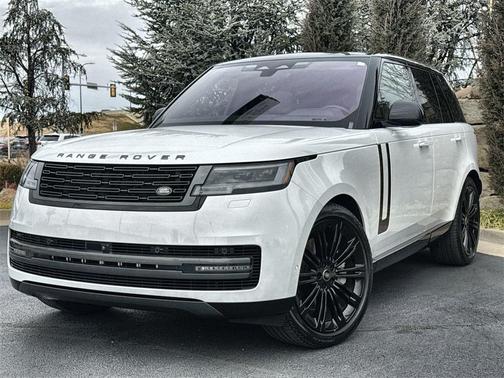 2023 Land Rover Range Rover P530 SE