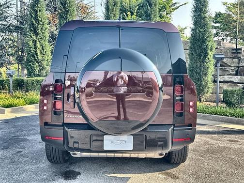 2025 Land Rover Defender P300 S