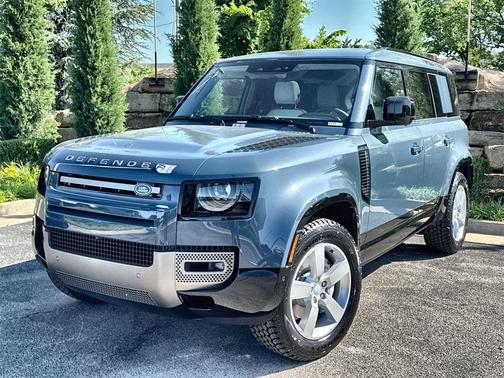 2025 Land Rover Defender P400 X-Dynamic SE
