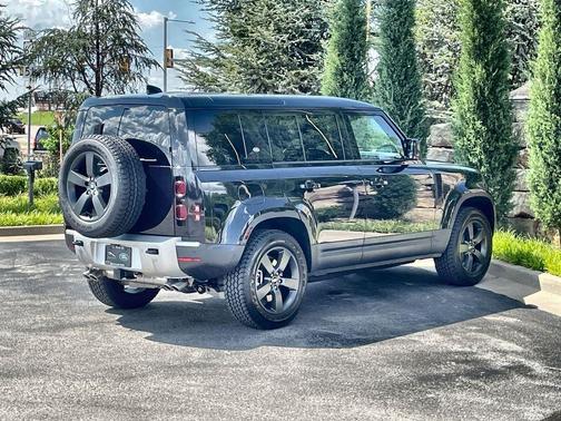 Santorini Black Metallic 2024 Land Rover Defender P500 SE