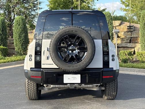 Borasco Grey 2026 Land Rover Defender P300 S
