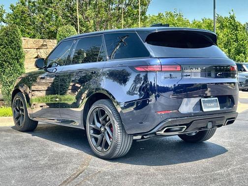 Portofino Blue 2023 Land Rover Range Rover Sport SE Dynamic