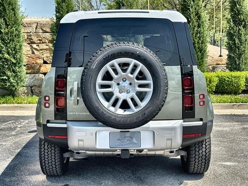 2025 Land Rover Defender P300