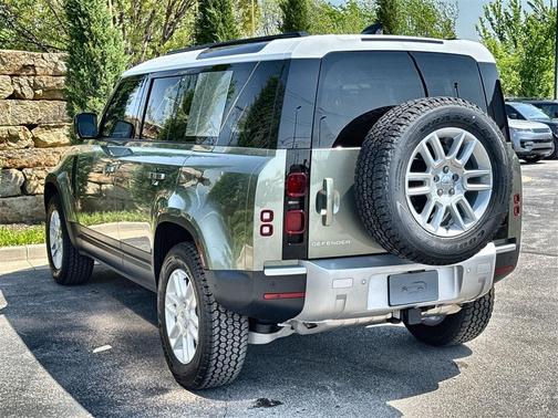 2025 Land Rover Defender P300