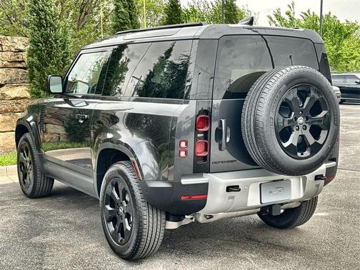 2025 Land Rover Defender P300 S