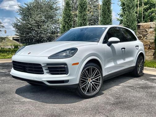 2022 Porsche Cayenne Base