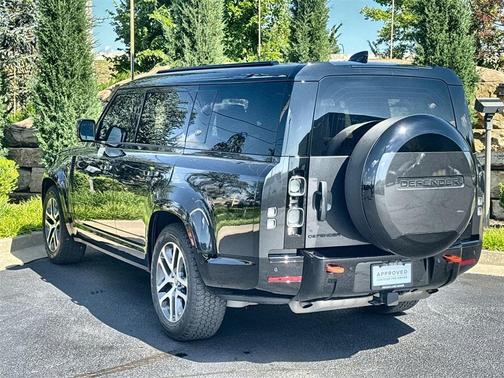 2024 Land Rover Defender P400 X