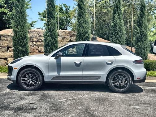 2023 Porsche Macan T