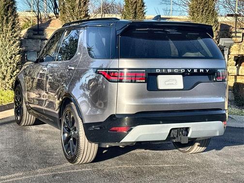 2026 Land Rover Discovery Tempest Edition